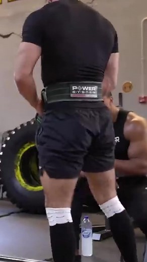 Larry Wheels vs Anatoly Body Building Competition