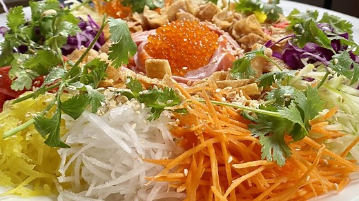 Yee sang lo hei (prosperity toss salad)