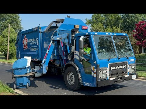 Republic Services Mack Python Garbage Truck Packing Trash