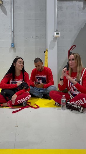 Live from the airport after throwing our first punch of #MissionPossible20, an incredible #FreedomFlight for 37 satos - with our team from Puerto Rico and Chrissy Beckles herself on board! If you haven’t contributed yet to our campaign, remember that every donation made enters you in RetrievAir’s pool to win a free flight in-cabin with your dog 🙌 and help us cover the costs of flying our satos to their new homes, and disrupting the stray dog overpopulation crisis in Puerto Rico through #Operati