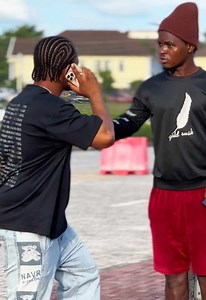 Hilarious Street Voice Prank!