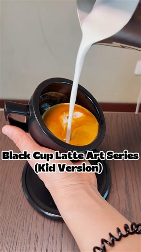 Black Cup Latte Art ☕ Portable Espresso Maker (Easy for Beginners)