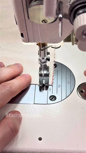 STOP DOING HEM CORNERS WRONG ❌ SEWING TIP