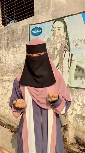 .ROSHUU.🌸 on Instagram: "Day 29 vlog 🫶😅💗@_roshniii__sk . . . . . . . . . . . . #instagram #instadaily #foryou #explore #vlogger"