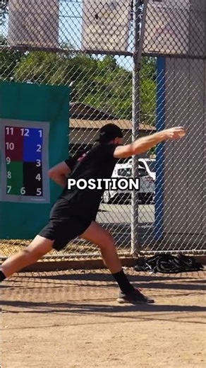Look at the Postures of Dudes that Throw 🔥 ~ LESSON | #shorts