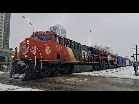 CN Westbound Mixed Freight Train Hits the Strathroy Sub - CN M399