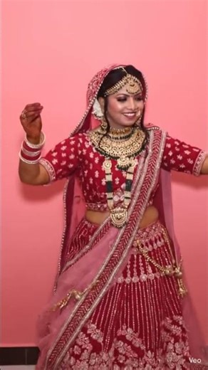 Stunning Indian Bride Dancing | Red Bridal Lehenga & Heavy Gold Jewelry Look Indian Wedding Culture