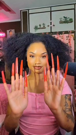 Cali Marie on Instagram: "Watch me get ready 💅 #hair #hairstyles #naturalhair #asmr"