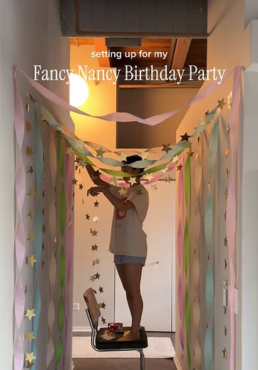 Fancy Nancy Birthday Party Setup Inspiration