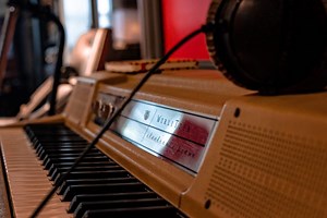 Classic Keys: The Wurlitzer Electronic Piano