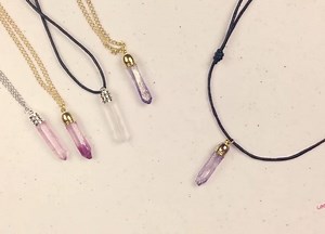 2M views · 4.3K shares | Make tumblr style necklaces crystal necklaces By: Cookies in the sky | MetDaan DIY | Facebook