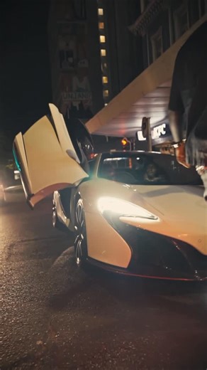 SUPERSTAR LECZY on Instagram: "To everyone who showed up — thank you. You didn’t just attend a launch, you walked into a dream that once lived quietly in our hearts. You filled the building with laughter, footsteps, conversations, energy, life. From the bottom of our hearts, thank you for choosing to stand with us, to celebrate with us, to believe with us. OOA was built for people. For community. For moments like that day — and many more to come. Our doors are open, always. Whether you come to c