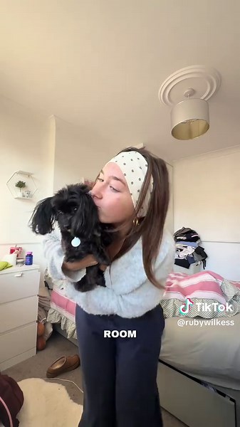 Step one of getting out of my rut: cleaning my room. Such a small task but makes all the difference #spark #rut #tidyroom #girls #motivation