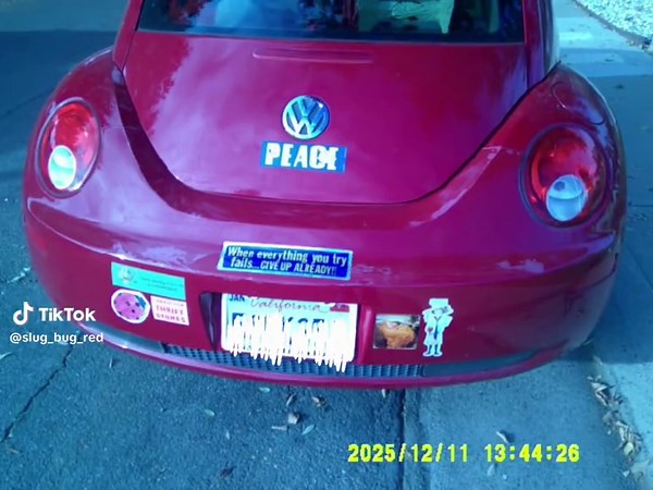 Volkswagen Beetle Clip with Perfect Sound Match