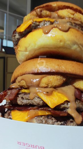 We'd pay millions for this album. 🤤 #albumcovertrend #albumcover #burger #foodporn #foryou #johnnyrockets