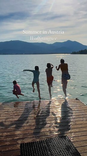 A traditional Austrian Summer Retreat. Austrians call it Sommerfrische. Favorite Lake? And the hotel with the largest lawn on the lake. Every year we stop at Lake Wolfgangsee. But I can’t remember when I last took the cog railway Schafbergbahn up the Schafberg 🐑⛰️ The ride is fabulous, let alone very convenient on a hot day with kids - but be warned, can be confusing when you see the lake on one side, but the next moment it’s on the other side 🤯😅.. big reveal moment once you’re on top. There 