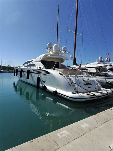 Arno Leopard Superyacht – KAMEWA Rolls-Royce Waterjet Power in Antibes | YachtBuying101.com