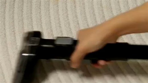 全屋清洁除菌神器，轻松解决家庭卫生痛点。搭载高效杀菌技术，深入清除角落细菌螨虫，母婴家庭安心之选。操作简单，低噪运行不扰生活，智能感应自动避障，地毯缝隙全面覆盖