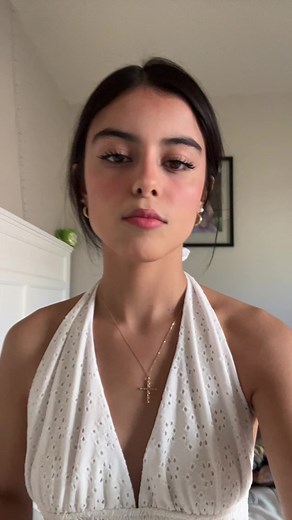 Stylish Halter-Neck Top Outfit Inspiration