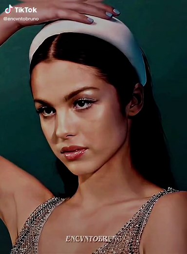 Morphing Faces with Celebrities: A Unique Trend