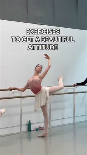 #Repost @balletwithisabella GET A BEAUTIFUL ATTITUDE ✨ SAVE THESE TIPS Attitude is one of the most iconic ballet poses. So often we see the trouble of dropping the knee down and distorting the pelvis making it look very droopy and very collapsed in both the body and the turnout. There is a strong relationship between the deep rotator connection, the turnout from the hip and thigh, the knee, the calf and the foot as well as keeping the body/core very lifted in order to gain a beautiful attitude. 