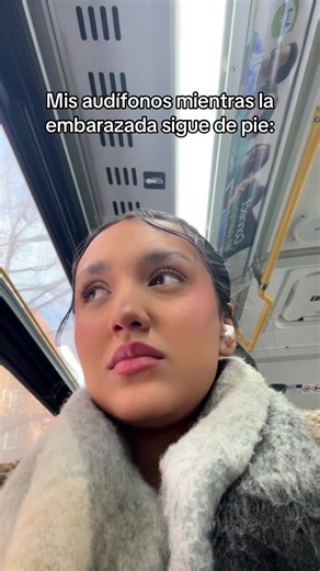 Audífonos y Reacciones en el Bus de Colombia