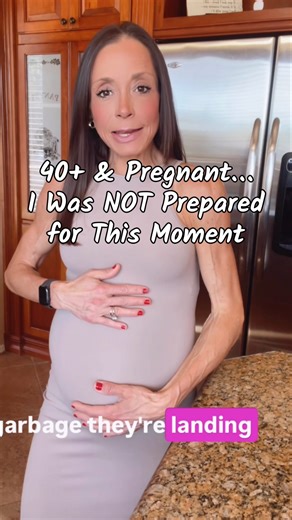 Apparently when you’re in your 40s and pregnant, your belly doesn’t just grow… it starts participating in daily activities 😂 Tell me your funniest baby bump moments below. They seriously make me smile SO much 💛👇 Love ya, Coach Emily 💕 #pregnantover40 #advancedmaternalage #perimenopausejourney #fitpregnancy #midlifemom pregnancy over 40, pregnant at 40 , advanced maternal age pregnancy, healthy pregnancy in your 40s, fitness during pregnancy, baby bump changes, midlife pregnancy journey, peri
