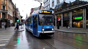 Trams in Oslo City Centre on Wednesday 25th January 2023. More videos from Norway coming soon! | Henry's Adventures