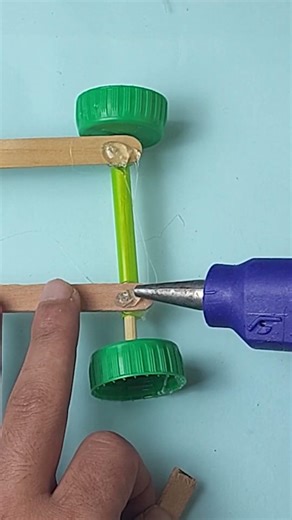 ​Genius Rubber Band Car! 🏎️ DIY Invention #Shorts #DIY #Invention #Crafts