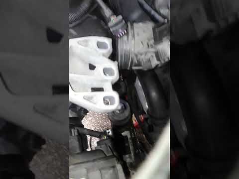 Simplest way (or not) to remove Alternator on VW Transporter T5/Kombi 2.0 CR TDI 2010 - 2015