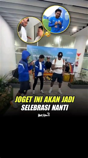 After arriving in Padang, Mang Adam and Saddil danced together with their teacher