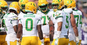 Oregon remains at No. 6 in AP Top 25 after bye