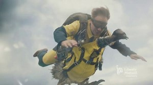 Liberty Mutual TV Spot, 'LiMu Emu & Doug: Parachute'