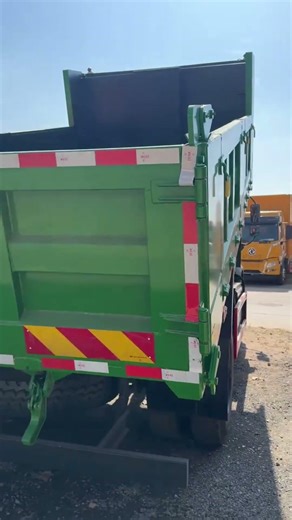 Powerful 4x4 Dump Truck • Worksite Beast #truck
