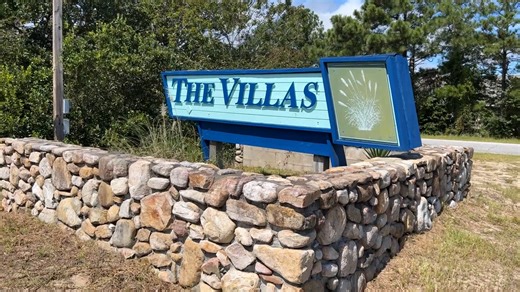 Adjacent to Jockey's Ridge, The Villas on Roanoke Sound offer something different for the experienced Outer Banks vacationer. Enjoy outstanding water views, a 400-foot pier with a boat launch, tennis courts, and two pools. Learn more about this fabulous community here➡️ https://bit.ly/3W2HNmB Check back every Friday to learn about more Outer Banks communities! | Village Realty OBX