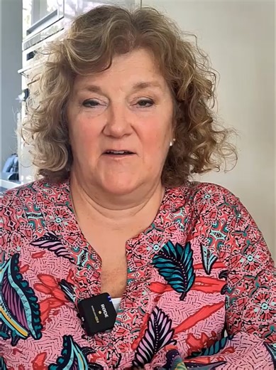 Last van hielspoor? Je bent zeker niet de enige en het kan echt super vervelend zijn. Net als Frederika in de video liep ook zij tegen deze klachten aan. Gelukkig hoef je er niet mee te blijven rondlopen! 🙌 Met onze online training hielspoor ontdek je: ✔️ Wat hielspoor precies is ✔️ Hoe het ontstaat ✔️ En het allerbelangrijkste: hoe je er vanaf komt Wil jij ook weer pijnvrij bewegen? Reageer dan hieronder met ' Hielspoor' en ik stuur je alle informatie toe die je nodig hebt om te beginnen. #hie