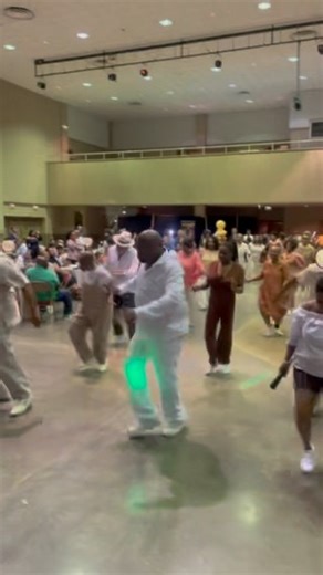 19K views · 686 reactions | Congratulations to D2 Line Dancers in Birmingham, AL! During their 12 year anniversary celebration, this awesome group did the Don’t Waste My Time Line Dance for their showcase at their Anniversary party! Created by: Shuanta Porter Song: Don’t Waste My Time Artist: Usher | And 5678 Line Dance | Facebook