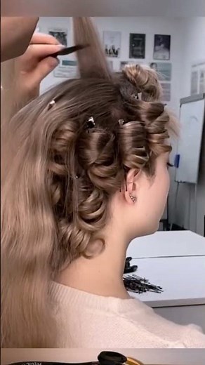 That iconic retro wave look #waves #hairstyle #glamour