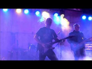 NEWCASTLE BAND CODE RED LIVE 1tainted love