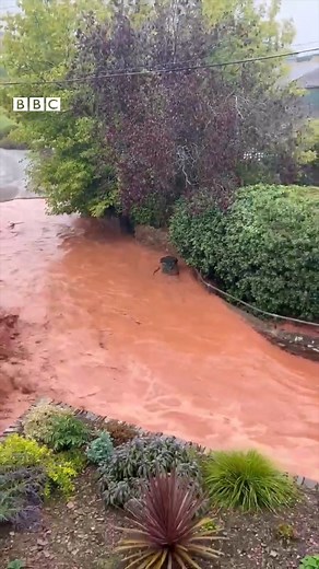 How is the weather where you are? There has been flooding in parts of the West Country - here is a look at #Somerset. #flooding #taunton #minehead #withycombe | BBC Bristol