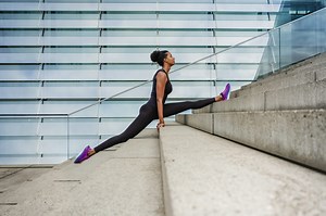 This trainer says anyone can do a split in a few weeks with this plan