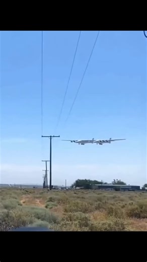 CaptainFiroz Gandhi on Instagram: "Aviation enthusiasts captured footage of an experimental aircraft designed by Stratolaunch, an aerospace company located in the Mojave Desert. Described as the world's largest flying aircraft, Roc - which looks like two 747s fused together and has a wingspan larger than a football field - recently completed a series of test flights last year, reaching an altitude of 35,000 feet. #MiG21#IndianAirForce#defenceminindia #careeriniaf #pibindia #OTA #IndianArmy #jaih