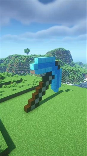 Why This Pickaxe Statue Look So OP? #minecraft #shorts #gaming