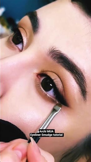 Wing Eyeliner smudge Technique Tutorial... #ytshorts #glamlook #makeup #trending #wingedeyeliner