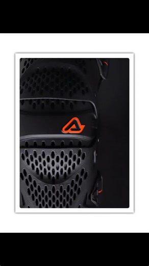 ROUGH&ROAD SPORTS Official on Instagram: "【ACERBIS新製品】 ◆最高の保護性能・快適性・動きの自由を実現するニーブレース https://rough-and-road.co.jp/item/ac-27097/ 硬質外殻が最も激しい衝撃から身を守り、高密度EVAパッドが衝撃エネルギーを吸収し、脚を包み込むような優れた快適性を実現。 極限の環境下でも機能するよう細部に至るまで設計されたIMPACT PRO ニーガード。 膝部のデュアルヒンジシステムはあらゆる動きに追従し、ニーブレースを身体の一部であるかのように感じられます。 クイックリリースクリップ付きの3本の調節可能エラスティックストラップが、激しいライディングでも確実に固定。通気性のあるパーフォレーションシェルが常に気流を保ち、快適性が集中力におおきく寄与します。 品番： AC-27097 品名： IMPACT PROニーガード 価格： ￥12,800 （税別） COLOR： BLACK、GRAY、RED×GRAY、WHITE SIZE： FREE CE規格： EN 1621-1:201