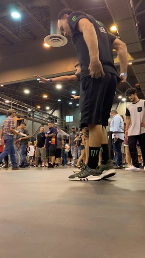 Handstand Competition #handstand #handstands #handstandpractice #handstandnation #handstandeverywhere #balance #bodycontrol #handstand365 #strength #bboys #dancers #streetshow #performance #athletes #performers #showtime #warmup #Stretching | Anthony Silva