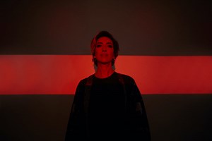 Eva Gardner Takes Us Into the Heart of ‘Darkmatter’ With Her Solo EP (INTERVIEW) - Glide Magazine