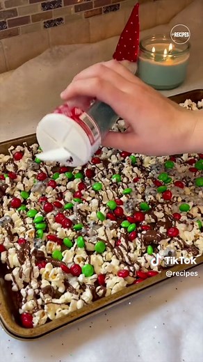 Holiday Chocolate Popcorn Recipe for Christmas and Hanukkah