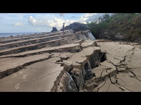 Venezuelan Earthquake devastated Galfa Shoreline Part 2