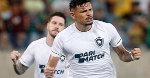 Tiquinho chega a 20 gols no ano e fica perto de melhor marca da carreira